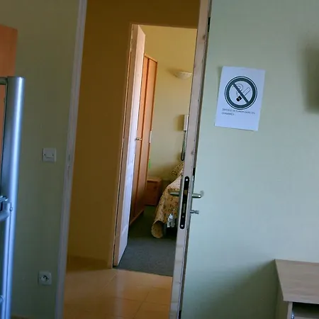 Отель Azur
