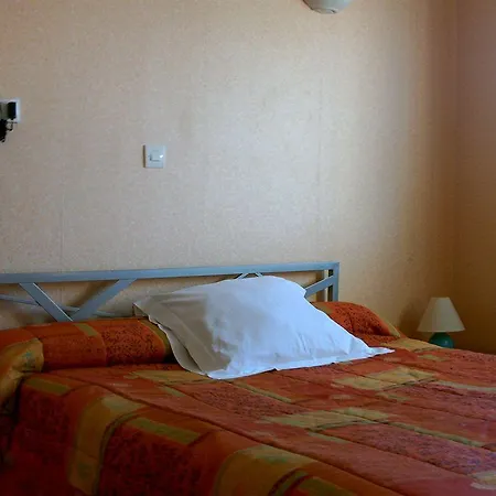 Azur Hotel